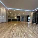 Bán nhà trung tâm quận đống đa - huỳnh thúc kháng
phân lô - lô góc - ô tô tránh - thang máy - kd
