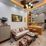 Nhà đẹp gần đường ô tô hoàng mai 25m, 5 tầng, mt 3.2m, giá 5.8 tỷ.