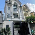 Biệt thự châu âu- mt khu ẩm thực phan xích long, p2, pn - hầm+4 tầng-8 x 18m(144m2)-giá 55 tỷ tl