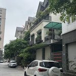 Siêu phẩm trung tâm đống đa _2 mặt ngõ_2 cổng_dt khủng 80m_13 tỷ