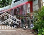 Cho thuê nhà mặt phố huỳnh thúc kháng, đặc biệt sầm uất , đông văn phòng, diện tích:80m2,mặt tiền8m