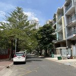 Hàng hiếm cho thuê nhà phố 100m2 giá 47 tr/th tại him lam kênh tẻ, q7, hcm