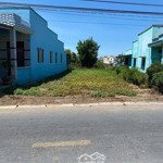 Ra gấp lô đất ngộp ngay tt cần đước, long an, vị trí đẹp kề với ngã ba tân lân , 475tr , shr.