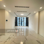 Bán căn góc 3 ngủ - 98m2 sunshine city nội thất cơ bản - giá 8,1 tỷ sổ đỏ sang tên