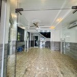 Bán nhà 3 mặt tiền. dt: 4x17. 4 lầu đường huỳnh thị hai