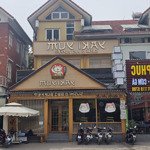 Siêu phẩm phố cổ cho thuê nhà bát đàn 90m x 4t, mt 7m chỉ 73tr sang nhượng quán ăn full đồ vào kd .