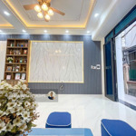 Bán nhà 3 tầng độc lập - trung tâm phố đình đông - giá 3,18 tỷ (thỏa thuận)