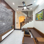 Hoa hậu, siêu hiếm tại trần phú, hà đông, 42m2, 5 tầng, mt 4m, giá 9.8 tỷ, phân lô, ô tô chạy quanh