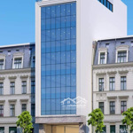Bán toà văn phòng mặt phố quận thanh xuân: - diện tích : 310m2 - mặt tiền: 11m
- 10 tầng - sẵn