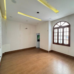 Bán ngôi nhà duy nhất gần chợ bình tân kinh doanh đông đúc gần biển mát mẻ