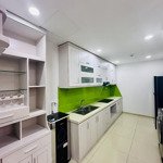Chính chủ bán căn 3 ngủ full nội thất nhà ở giữ gìn rất sạch đẹp giá 7,7 tỷ bao phí