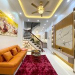 Nam vương! chợ khâm thiên, 3 mặt thoáng, nở hậu, nhà mới tinh, tặng nội thất xịn, 35/45t1m2 x3 tầng