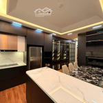 Toà apartment 9 tầng với 23 phòng khép kín. - pen-house views trọn hồ tây.doanh thu 200tr/tháng