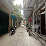 Bán nhà 37m 5t mt 4 m thang máy ,2 thoáng cách ô tô 20m , ngõ thông tứ tung,trc nhà 4,5m chỉ 9 tỷ