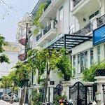 Biệt thự liền kề - trung tâm thanh xuân - oto tránh- vỉa hè - có hầm - 110m2 - mặt tiền 5.2m -31 ty