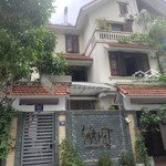 Chính chủ bán biệt thự phố trích sài 220m2 chỉ 40 tỷ kd, ô tô tránh vòng quanh gần hồ tây