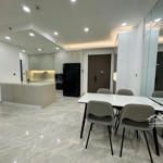 Bán căn hộ midtown 3pn nhà đẹp, có ô xe hầm, sẵn hdt 55tr giá chỉ 12,6 tỷ. lh ngọc lan 0906743166