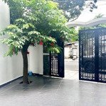 Cho thuê nhà đẹp phước long 4 phòng ngủ có sân giá 22 triệu/tháng