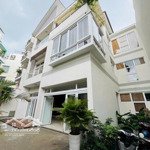 Bán 10mx30m đường trường sơn, sân bay phường 2, q.tân bình, có sẵn nhà 3 lầu sân vườn