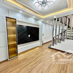 Bán nhà phan đình giót - 40m2 - ô tô đỗ cửa - nở hậu - 8.x tỷ