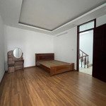 Chính chủ bán nhà 38 ngõ 180/79 nam dư - hoàng mai hn, dt 33m2 x 5t. giá 2,98 tỷ
