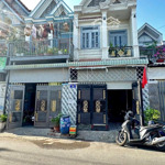 Chủ cần bán gấp căn nhà ngay ttyt dĩ an dt 65m2 vị trí đắc địa mặt tiền đường nhựa rộng 6m shr