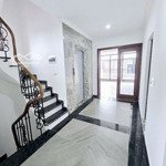 Nguyễn khánh toàn, tòa vp 93m2*8t, mt hoa hậu, 2 thoáng, thông sàn, gara 3 ôtô, kd đỉnh 34.5 tỷ
