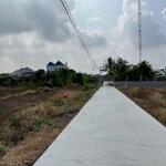 đất thổ cư xã bình lãng, tân trụ , long an. - cách nhựa tl833 vô 50m dt : 5 x 28 140m2 thổ cư giá 690tr
