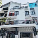 Bán gấp liền kề flc đại mỗ, nam từ liêm, mặt hồ kinh doanh, diện tích 98m - 5 tầng - mặt tiền 7m.