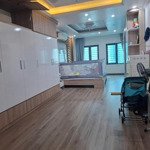 Nhà cầu giấy 7tầng thang máy, vừa ở vừa cho thuê 24tr/th, ngõ thông, ôtô,