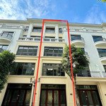 Bán cắt lỗ san hô 65m2 gần hồ tạo sóng và quảng trường kinh đô ánh sáng