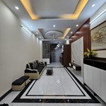 Siêu phẩm ngọc thuỵ dân xây -ô tô đỗ- thông trường việt pháp - cong viên bao quanh-giá 7,45 tỷ