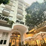 Bán tòa apartment tây hồ, 640m2, 9t,mặt tiền 20, ô tô tránh, 14 căn hộ, dòng tiền gần 4 tỷ/năm,