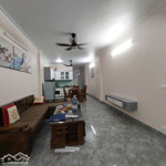Chính chủ cần bán ngôi nhà 2 tầng tọa lạc ở long biên, khu vực trung tâm, nhiều tiện ích 48m2 - 5tỷ