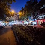 Cần bán căn lk góc mặt đường đôi 24m, view vườn hoa, kinh doanh sầm uất. 0983669374