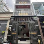 Chủ cần bán căn nhà ngay bệnh viện quận 12 diện tích sàn 134m2 có sân thượng đẹp thoáng mát shr