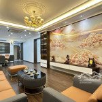 Tôi bán gấp căn hộ cc 3pn 2wc tại chung cư 15 - 17 ngọc khánh, 123m2 có 03 pn, 02 wc