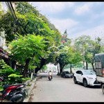 Bán nhà phố hồng hà, kinh doanh đỉnh, mặt tiền khủng, 60m2, thang máy, 15.9 tỷ
