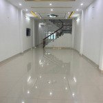 Cho thuê nhà 3 tầng mặt tiền đường mẹ thứ, hòa xuân, cẩm lệ diện tích 120m2 (ngang 5m)