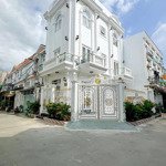 Bán nhà đường huỳnh tấn phát nhà bè 9x11m giá 7 tỷ 890 triệu sổ hồng riêng xe hơi vào tận nhà