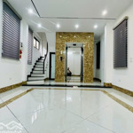 Nhà mới đẹp 45m2 x6t thang máy lô góc cách phố 50m, giá 10.68 tỷ trung kính, yên hòa, cầu giấy