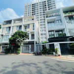 Cho thuê nhà nguyên căn 4 tầng 4pn 5wc, dt: 7x15m, kdc jamona bùi văn ba q7 nguyền văn linh