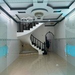 Cho thuê nhà nguyên căn tạ quang bửu q8 gần cao lỗ. 4x17m2. nội thất trống. giá thuê: 22tr/tháng.