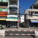 Nhà hẻm lê hồng phong-phước hải-nha trang. dt: 95m2, đường xe 2.5t ra vào. -đường rộng rãi, oto vào đến nhà.