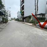 Cần bán gấp mảnh đất tái định cư ngọc thụy ngay gần công viên ngọc thụy đường thông ra hồng tiến