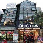 Cho thuê nhà mp kinh doanh sầm uất huỳnh thúc kháng kéo dài 40m x 5 tầng thông sàn thang máy 50tr