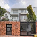 Cho thuê nhà nguyên căn 1 trệt 2 lầu sân thượng ngay khu dân cư linh trung, thủ đức