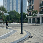 Bán biệt thự intracom trung văn 144m2 xây 5 tầng chính chủ 0979902666