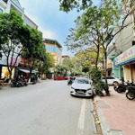 Bán mặt phố hoàng mai, hoàng mai . dt 81m2 7t mặt tiền 9m . giá: 32 tỷ. lh :0383426696