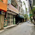 Bán nhà đẹp láng hạ ô tô tránh 63m2 x 5 tầng phân lô bàn cờ 2 mặt thoáng, gần phố, giá 18.9 tỷ.